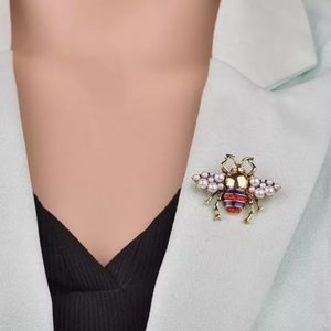 🎉New Fashion Pearl Bee Gold Bronze Color Brooch Pin